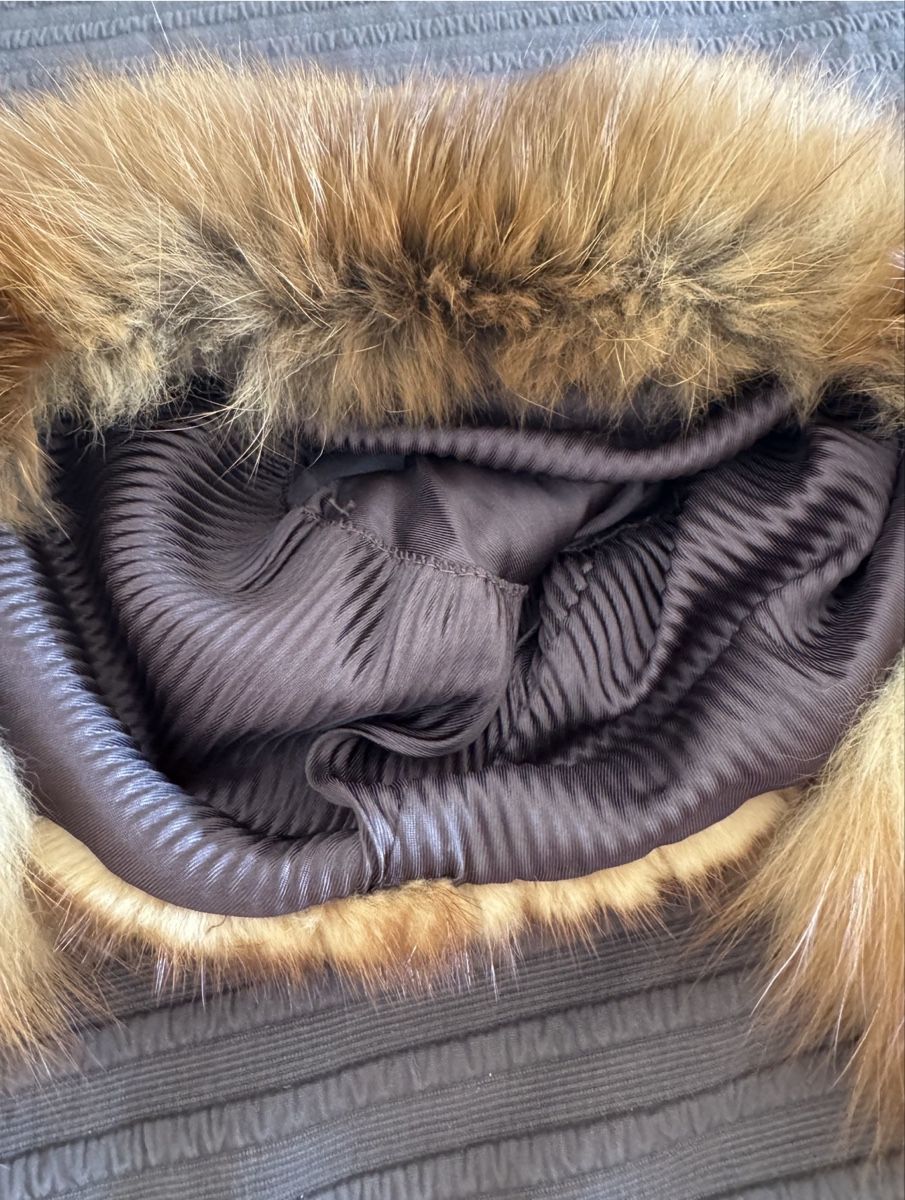 Chapeaux, bonnets & casquettes: Brown fur hat – Neuf (Voir description) à Genolier par tan_rd6s 4