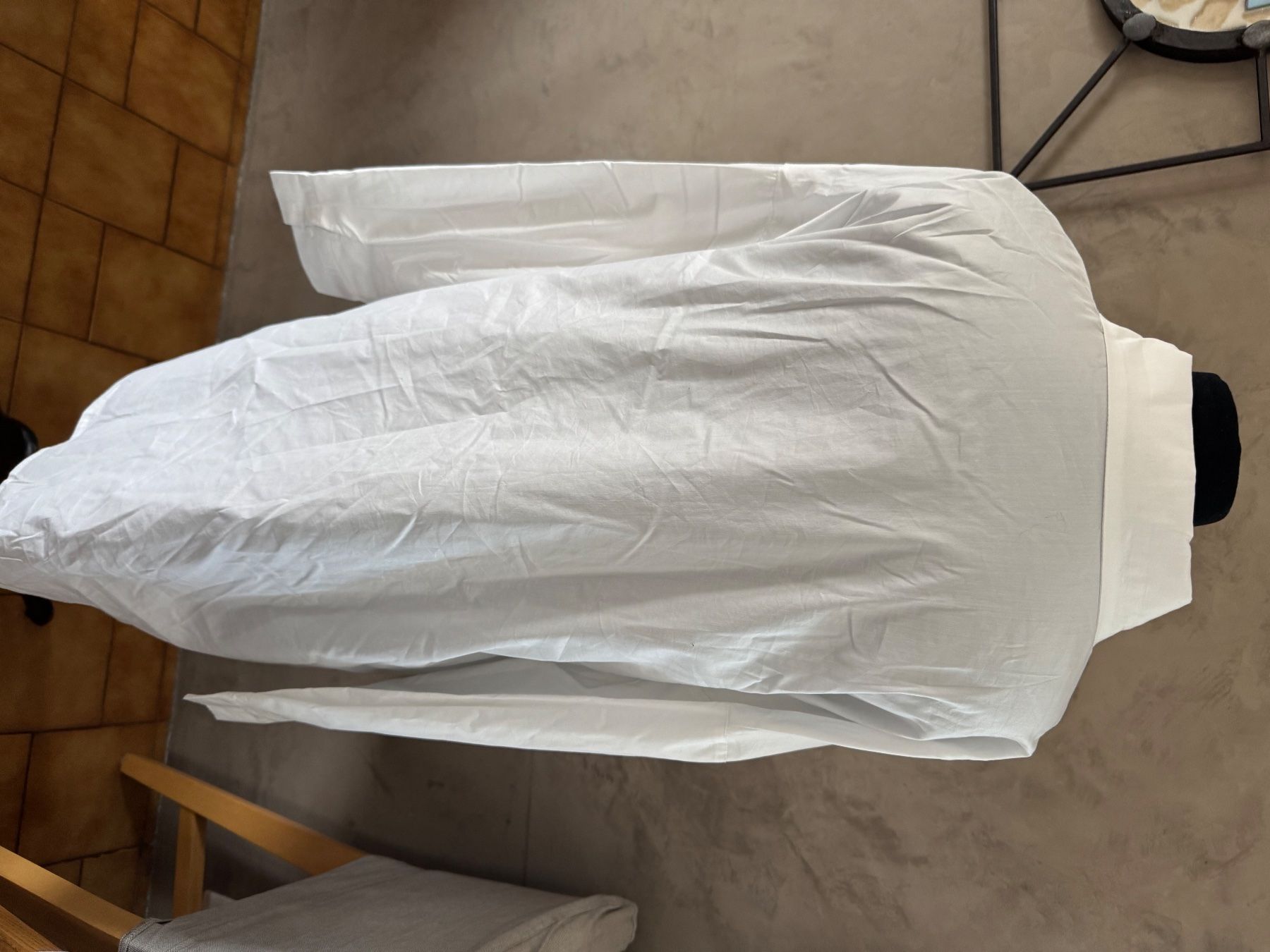 Camicie: Chemise blanche Taille XL Kilyan – Usato da Veyrier venduto da Kimedovapa_1 1