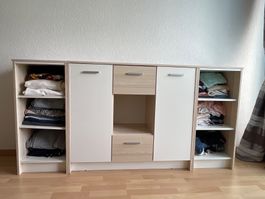 Kleiderkommode