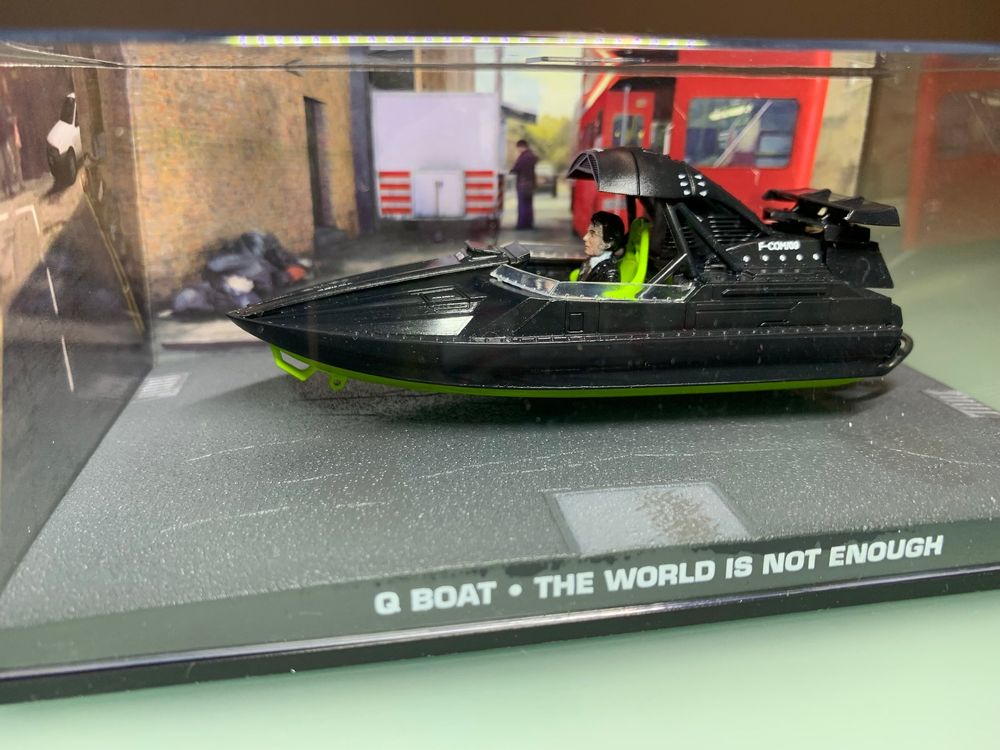 Collector JAMES BOND 007 Q BOAT "Le monde ne suffit pas" Kaufen auf