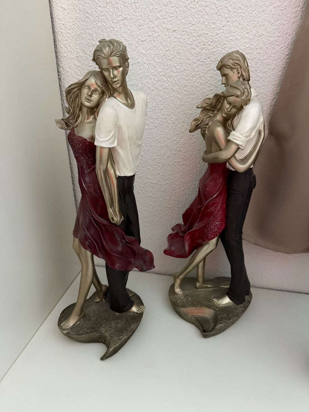 Tutte le decorazioni: Formano - Dekofiguren Paar stehend aus Kunststein – Usato da Buch am Irchel venduto da Sweetharth