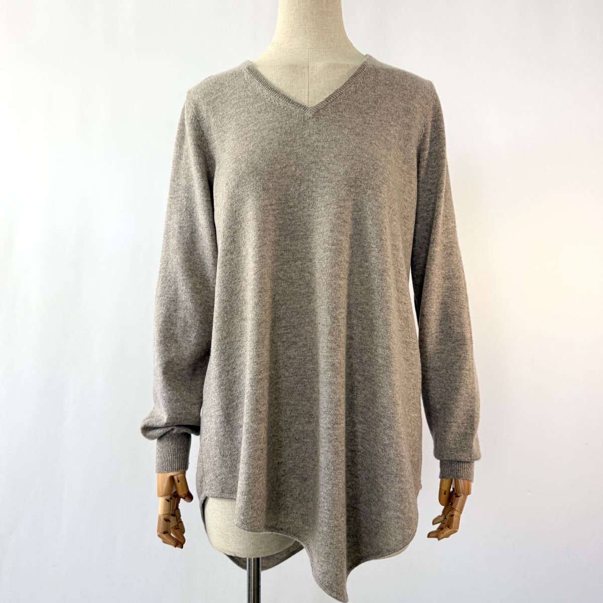 Repeat Pulls & Sweat-shirts: REPEAT Cashmere oversized sweater – Neuf (Voir description) à Emmen par Avviivva_Com2023