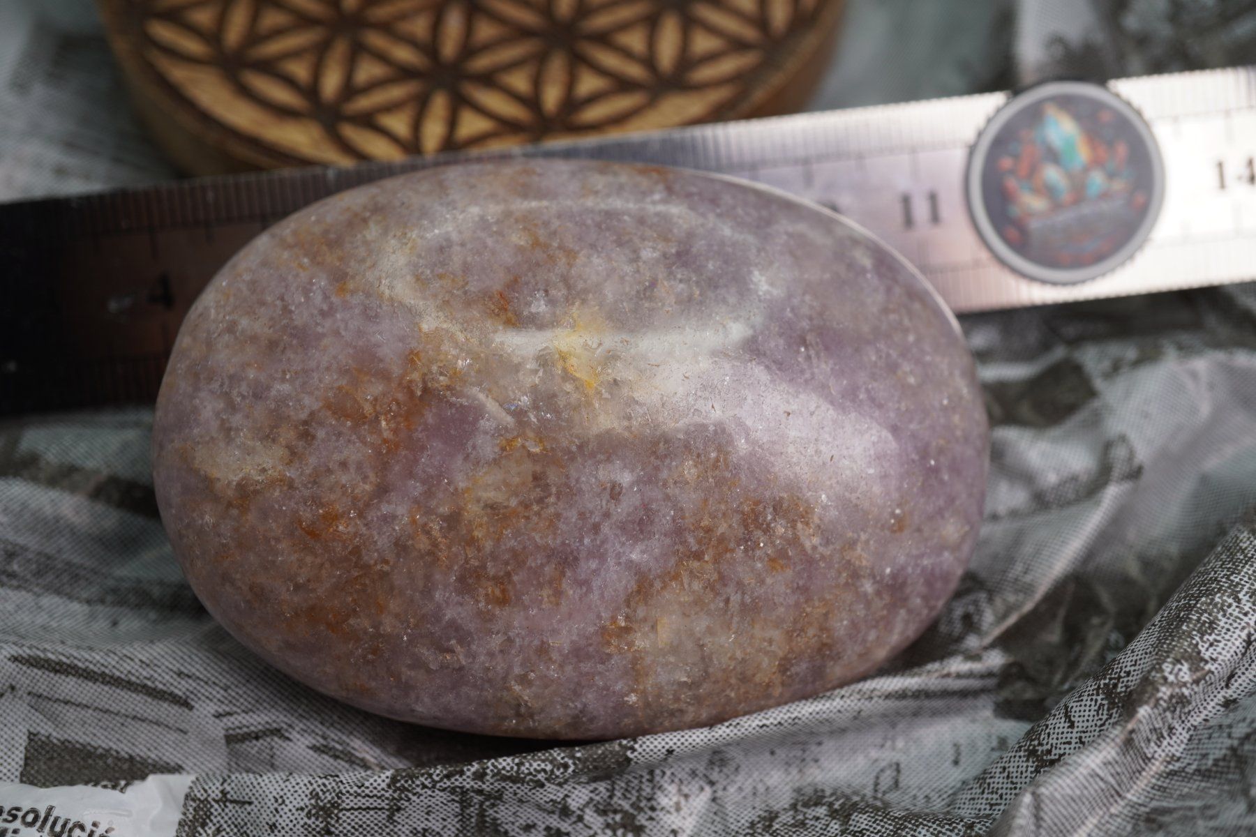Minerali & Pietre curative: Lepidolith  Jumbo  Massagestein    70mm    ab 5.- – Nuovo e nell'imballaggio originale da Eschenbach SG venduto da topstone 4