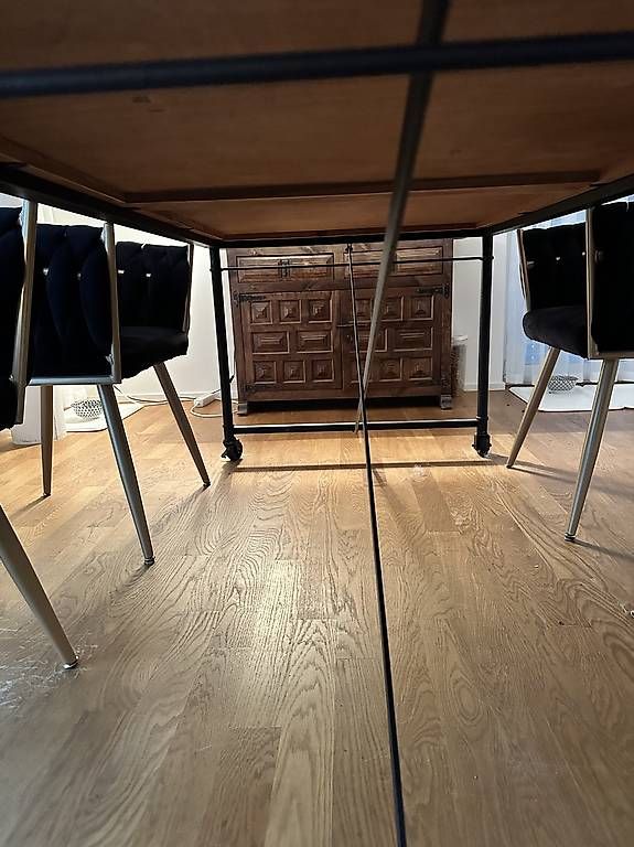 Tische: Esstisch Massivholz – Gebraucht aus Geroldswil von Oreocat 2