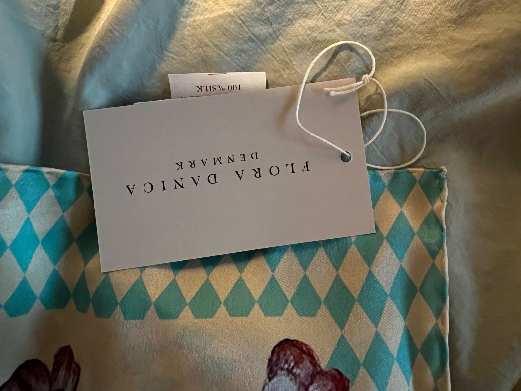 Foulard & Sciarpe: Seidentuch FLORA DANICA Denmark – Nuovo e nell'imballaggio originale da Schaffhausen venduto da Coch 1