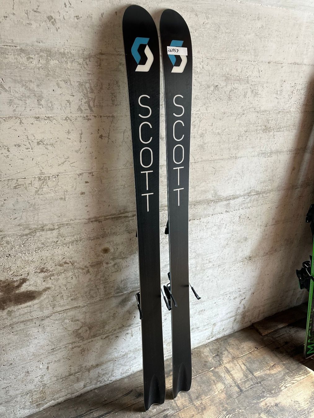 Scott Skis: Scott Pure Powder Ski 188CM – Gebraucht aus Emmenbrücke von karkarkar 5