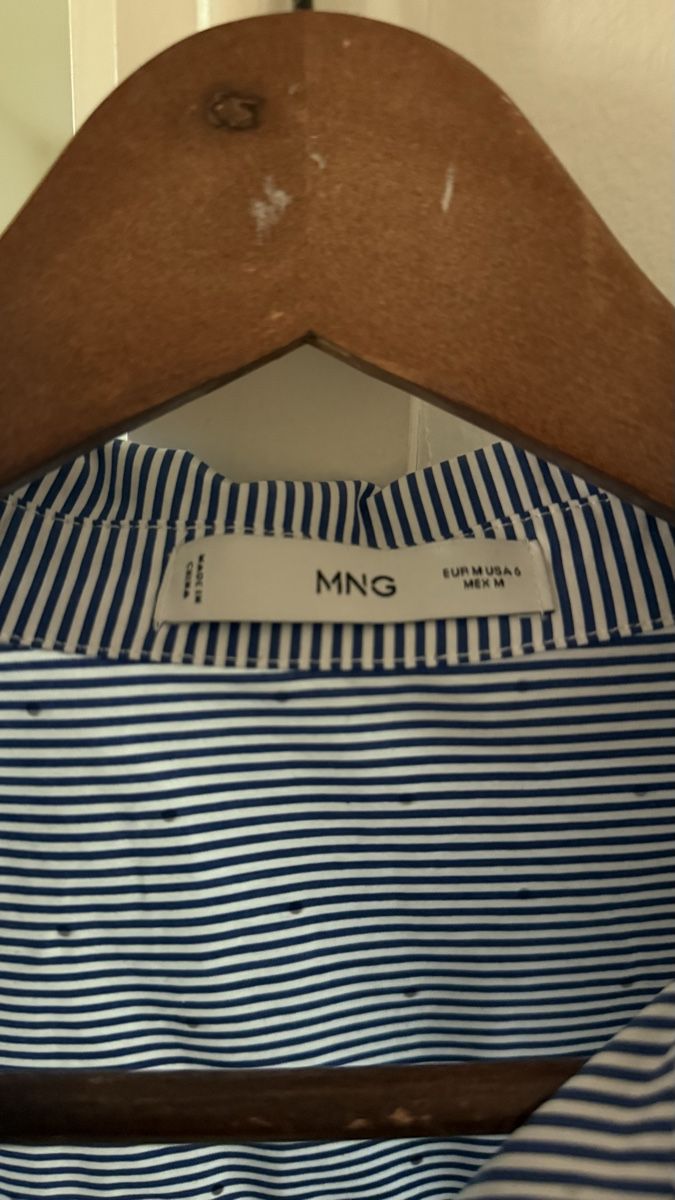 Mango Camicette: Mango Striped Shirt Size M - Blue - for Spring – Nuovo (secondo la descrizione) da Zürich venduto da ece_nqv9 1