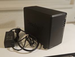 NAS Synology DS218play in gutem Zustand (ohne HDD)