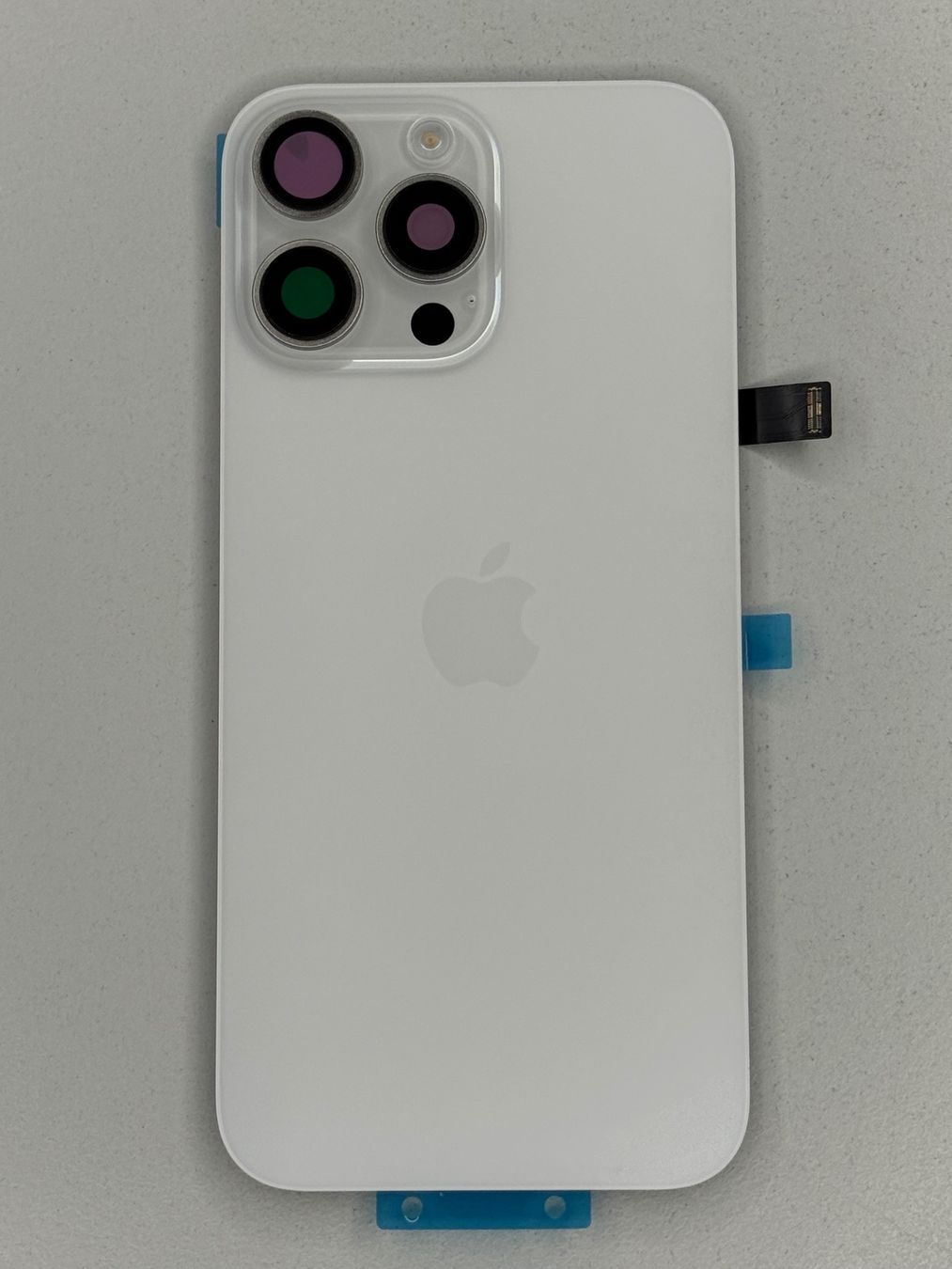 Apple Telefoni cellulari / Smartphones: Vitre Arrière pour iPhone 16 Pro Max avec NFC | Flash – Nuovo e nell'imballaggio originale da Zug venduto da ElPhone