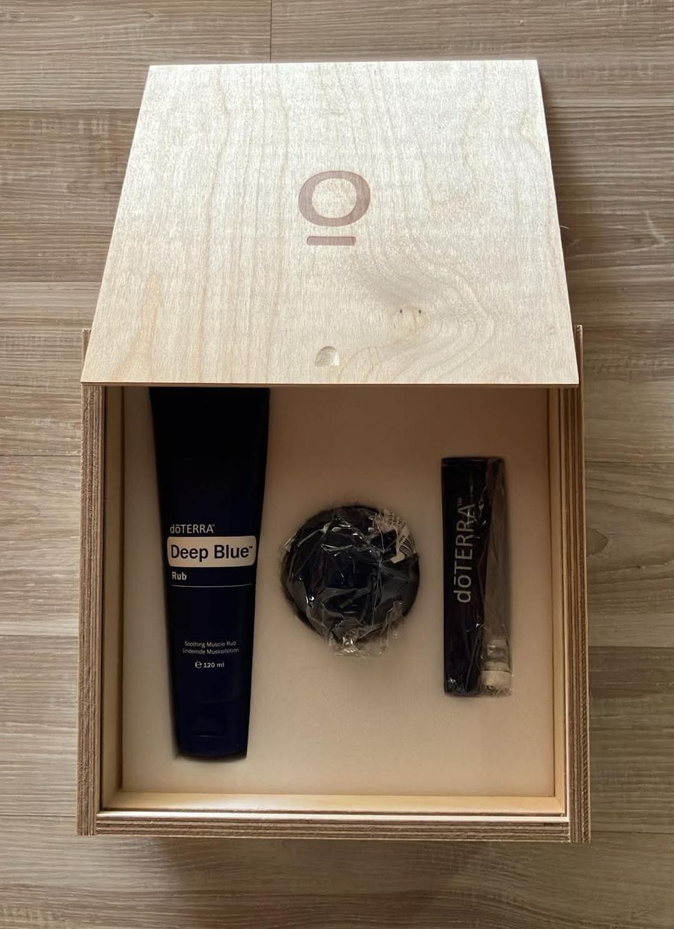 Doterra Oli essenziali: Coffret avec crème Deep Blue doTERRA – Nuovo e nell'imballaggio originale da grimisuat venduto da nibasa