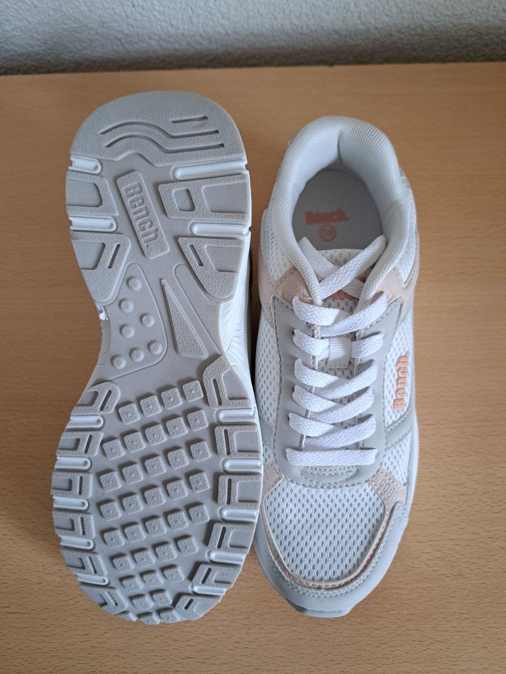 Bench Chaussures femmes: Sneaker Bench Grösse 38, wie neu! – Neuf (Voir description) à Pfaffnau par hjp01 1