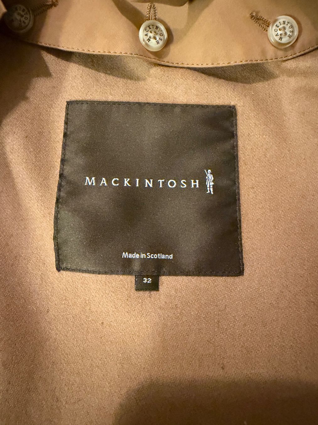 Mackintosh Cappotti: Mackintosh - Humbie Oversized Coat – Usato da Lachen SZ venduto da Mavi8808 3