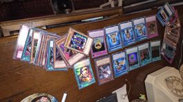 Konvolut Yu-Gi-Oh Sammelkarten diverse, Kartenspiel
