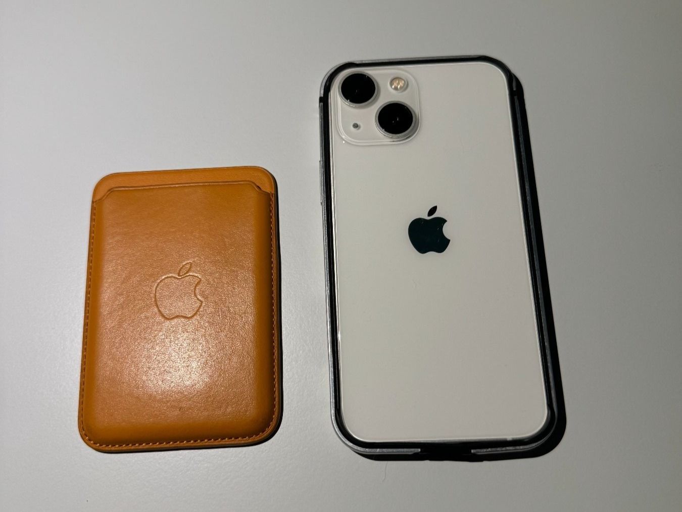 Apple Handys / Smartphones: iPhone 13 mini Weiss 128G – Gebraucht aus Oberägeri von  7