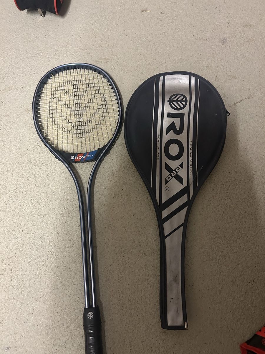 Schläger: Squashschläger Rox Pro mit Hülle gebrauchter Zustand – Gebraucht aus Krauchthal von jze_2vym