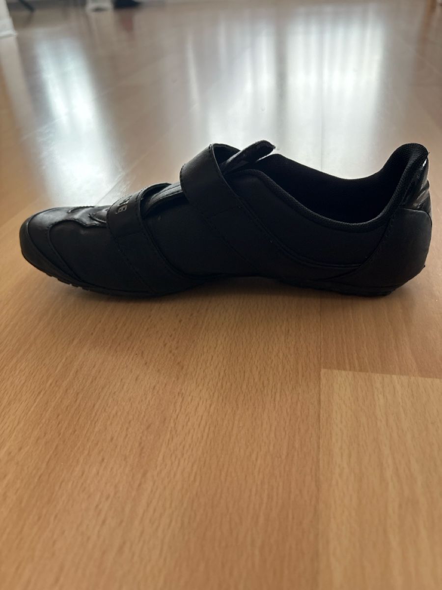 Lacoste Scarpe da uomo: Schwarze Lacoste Schuhe, Grösse 35,5 – Usato da Müntschemier venduto da Karola1986 3