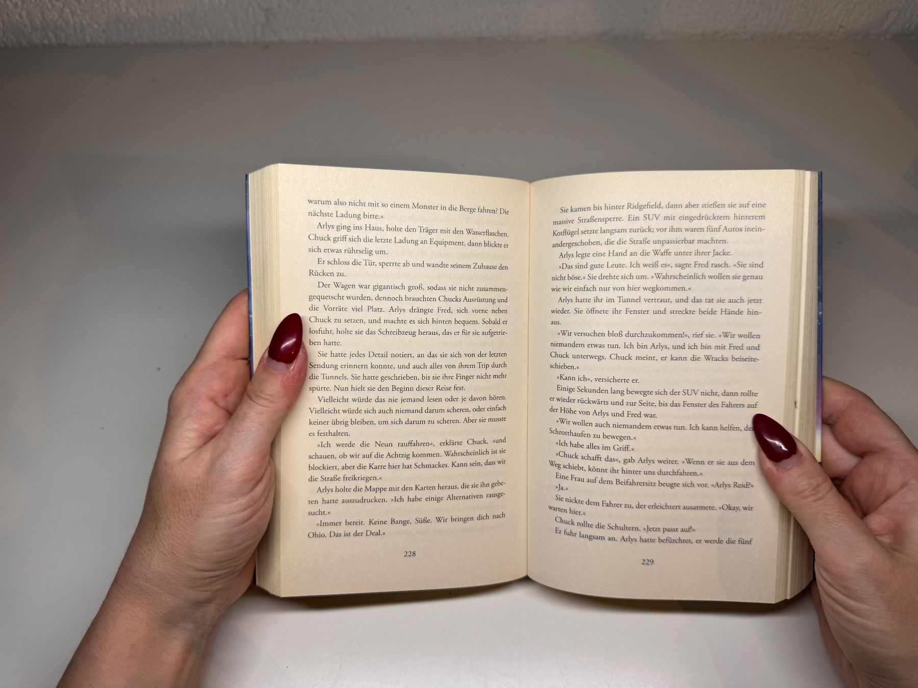 Libri: ROMAN: Nora Roberts, Schattenmond – Usato da Grosswangen venduto da Deutsche_Romane 6
