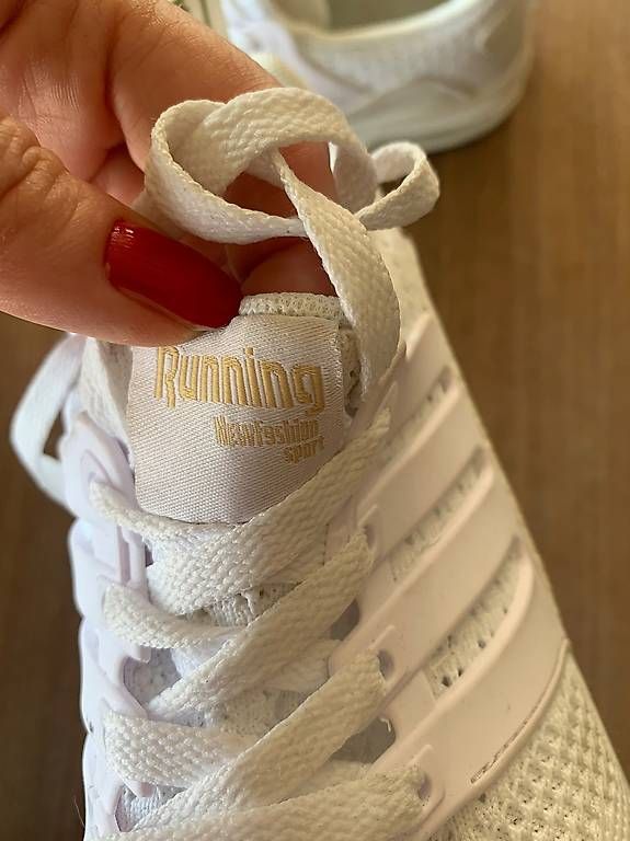 Scarpe da donna: Sneakers weiss – Usato da Neftenbach venduto da bebbels69 1