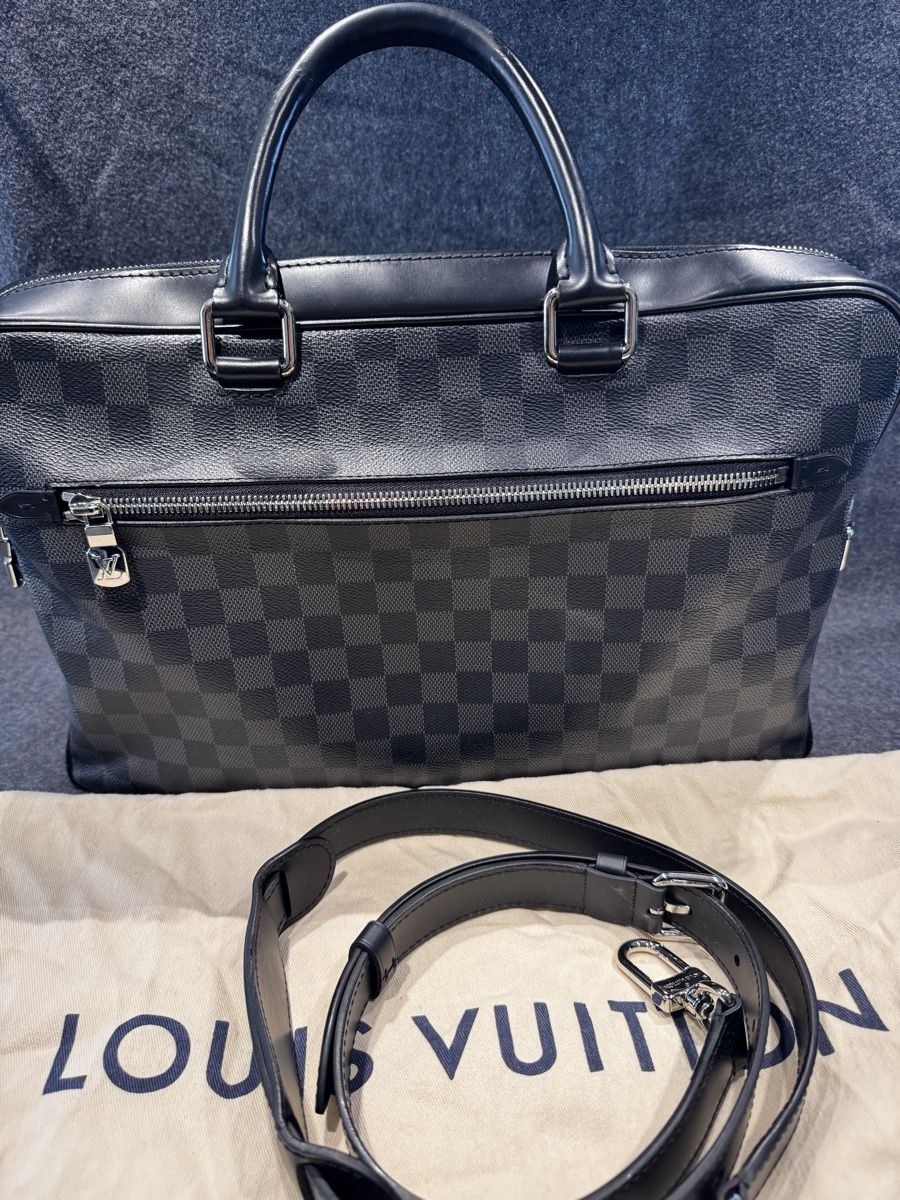Louis Vuitton Valigie & Borse: Louis Vuitton Aktentasche – Usato da Liestal venduto da KLAG