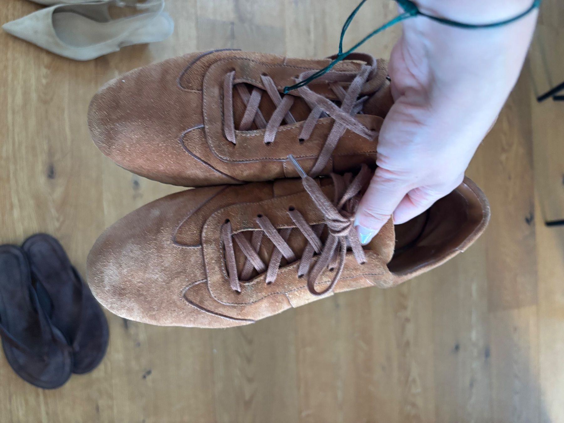 Reformation Scarpe da donna: Reformation Suede Shoes Size 38 – Usato da Herrliberg venduto da tylerdurden 3