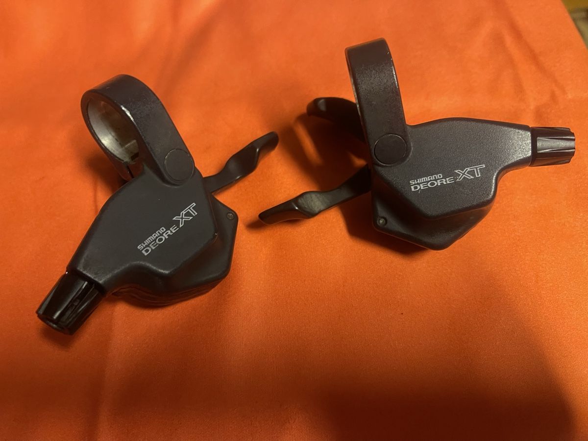 Shimano Pezzi di ricambio: Schalthebel Schimano Deore XT SL-M739 – Usato da Giubiasco venduto da bulag 8
