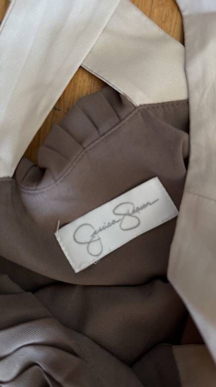 Vestiti: Elegantes Plissee-Kleid ? Einheitsgröße ? neu – Usato da Bolligen venduto da jul_gc8q 1