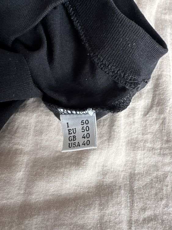 Moschino T-shirt: Moschino tshirt size 50 -M black – Usato da Zuchwil venduto da Richichi 2