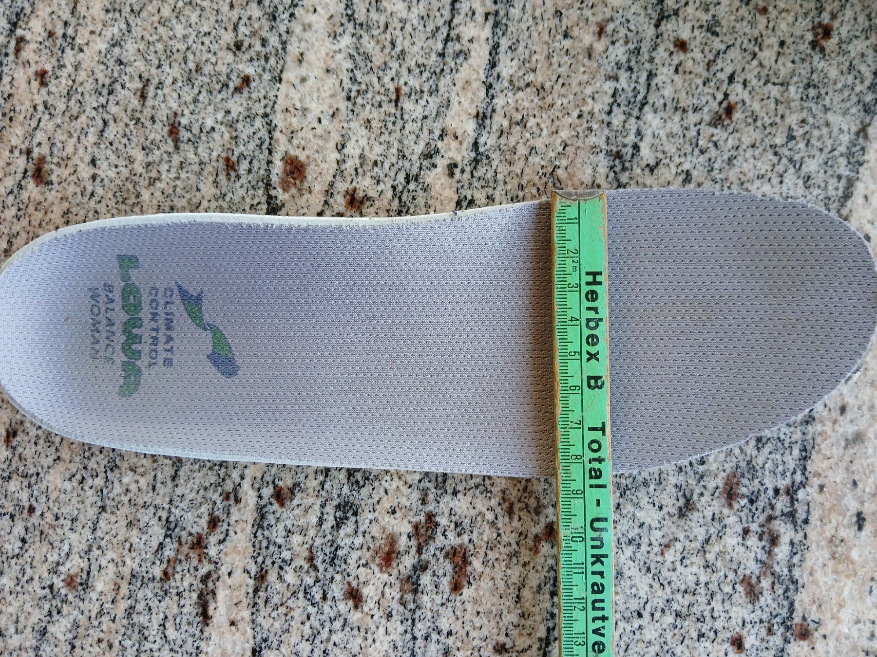 Lowa Scarpe da donna: lowa goretex Wanderschuhe gr 40 – Usato da recherswil venduto da papamoll71 4
