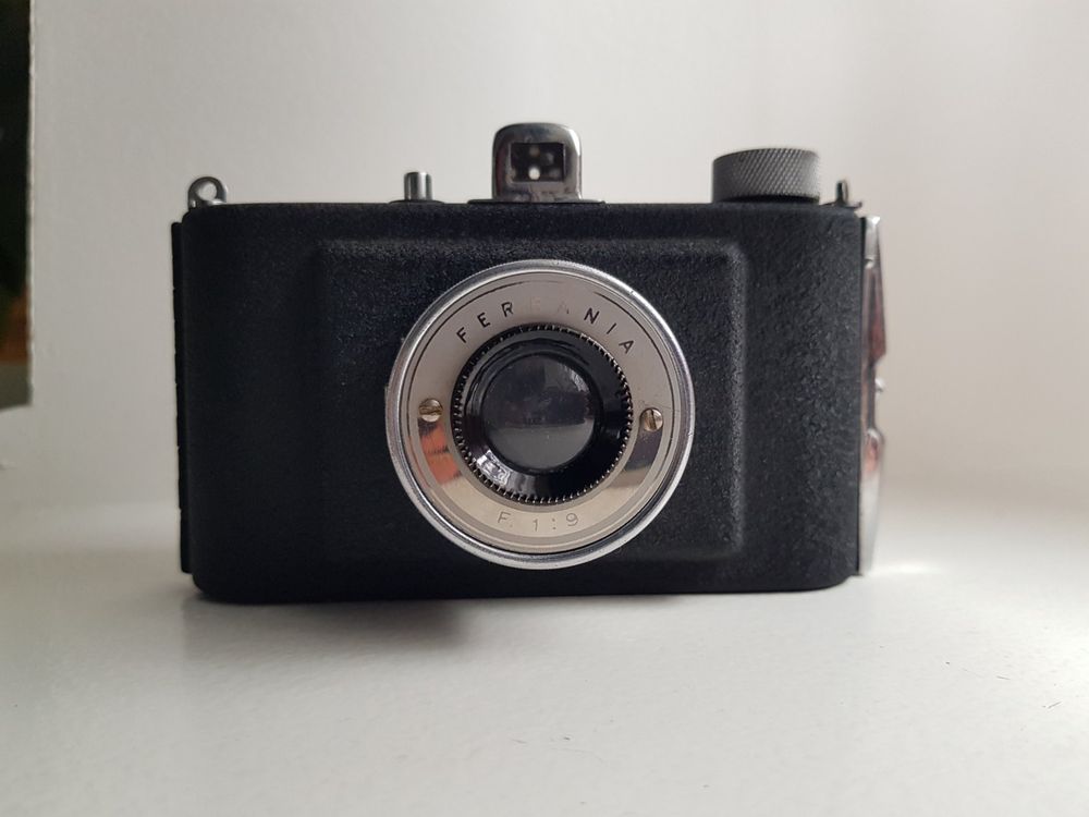 Appareil Photo Argentique Ferrania TANIT - Vintage, Couleur Argenté, Manque De Peinture Sur L'objectif