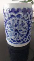 Bierhumpen mit Ornament