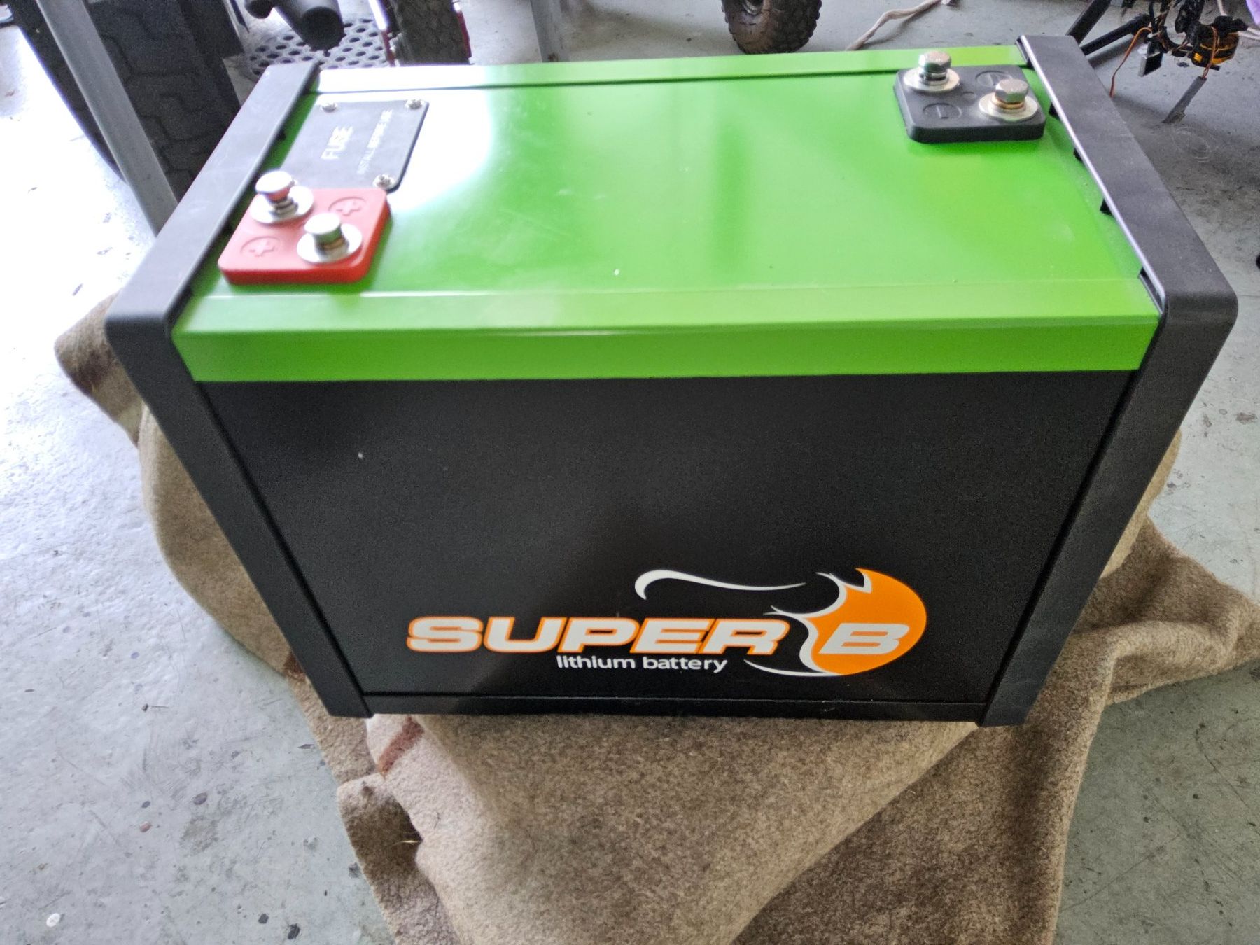 Dispositivi a energia solare: Lithium Batterie 160ah – Usato da Buochs venduto da fundament1