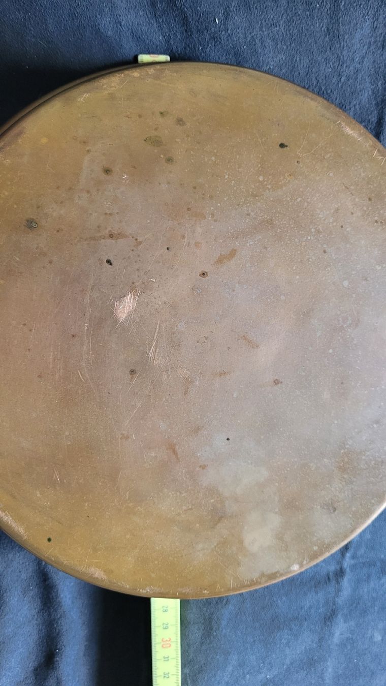 Piatti: Piatto antico in rame con anello appeso – Usato da Splügen venduto da man_9l5w 4