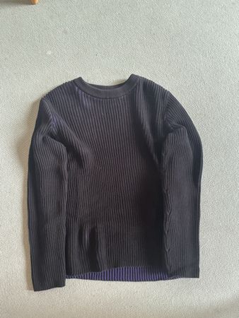 Pullover Weekday schwarz lila gerippt Grösse M
