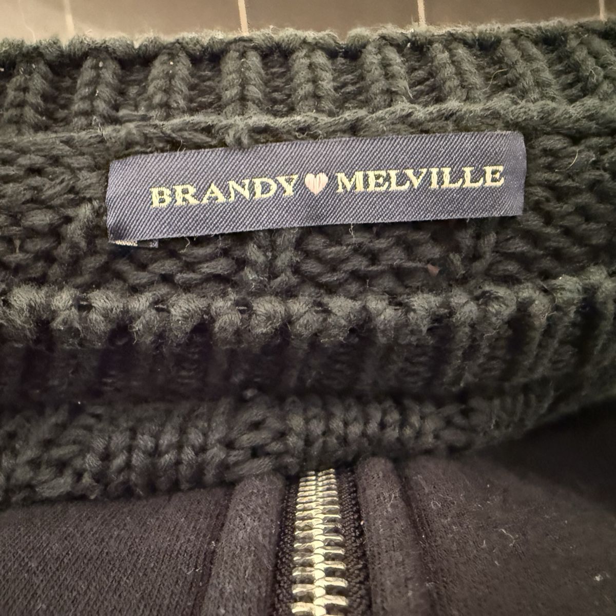 Brandy Melville Pullover & Sweatshirts: Grüner Strickpullover von Brandy Melville – Gebraucht aus Oberbüren von s.righetti 1