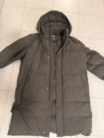 UNIQLO langer Wintermantel / Daunenmantel - Grösse M