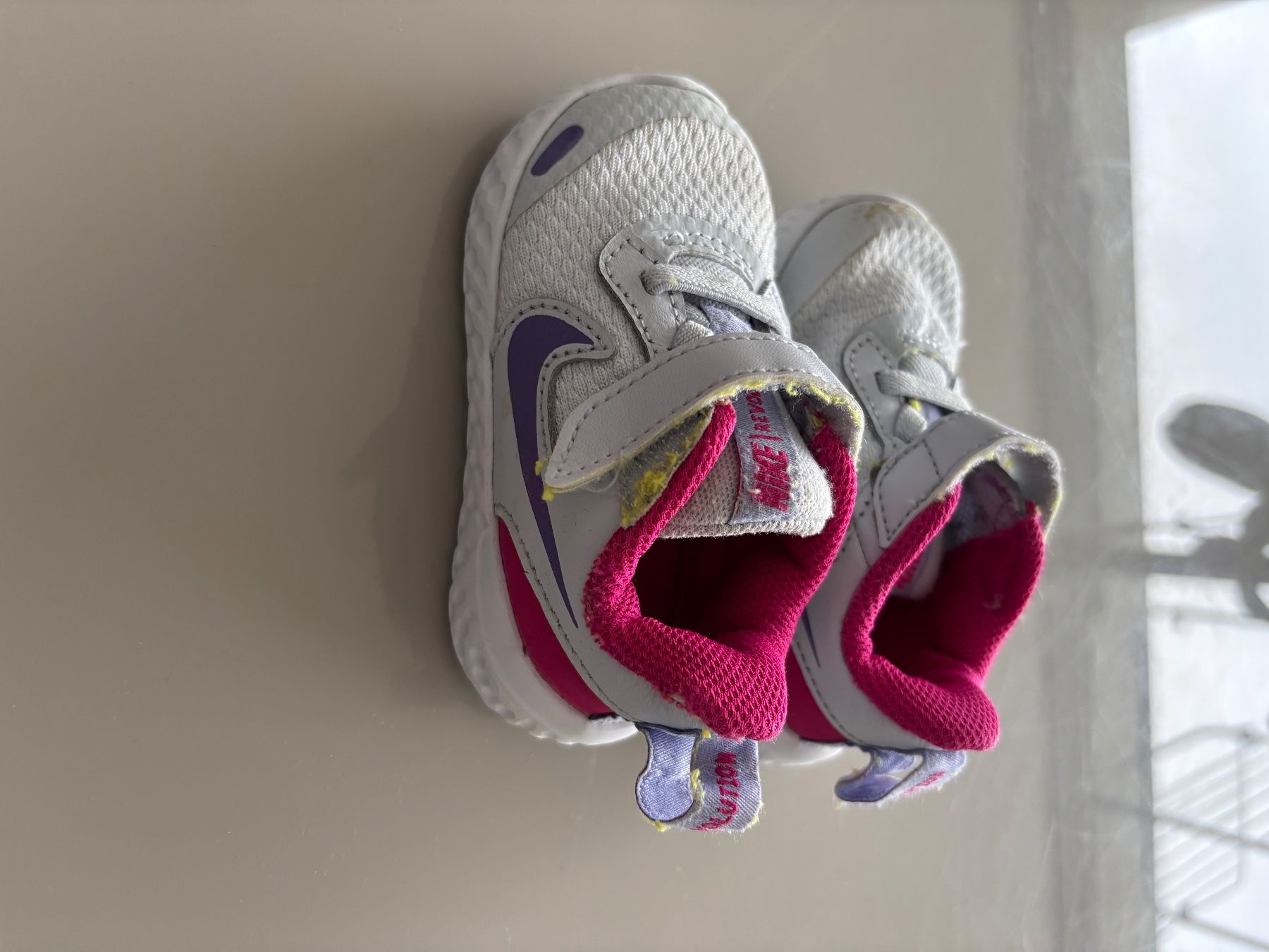Schuhe für Mädchen: Chaussures Nike Revolution 5 pour bébé – Gebraucht aus La Conversion von dam_d9cs 2