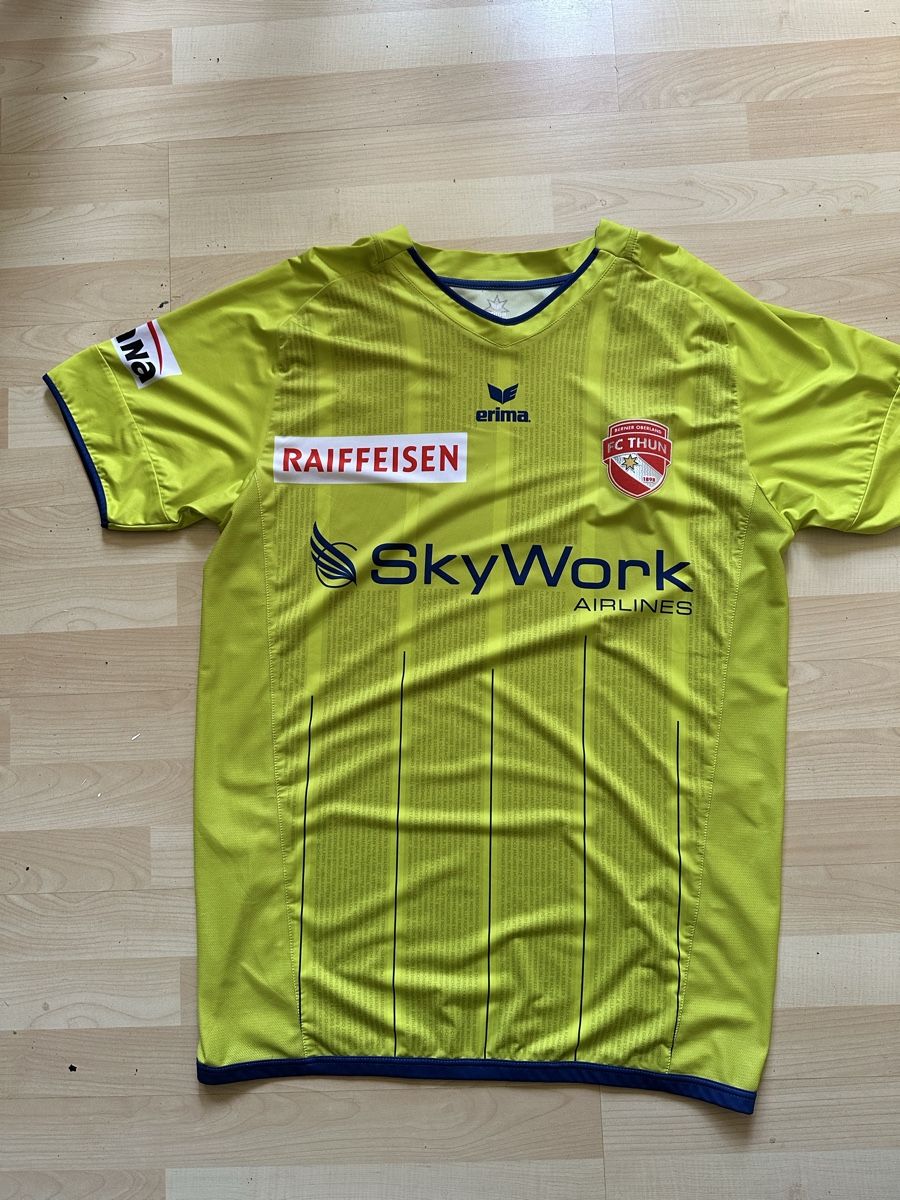Erima Canottiere & Pantaloni: Trikot FC Thun – Nuovo (secondo la descrizione) da Schattenhalb venduto da Aggizu