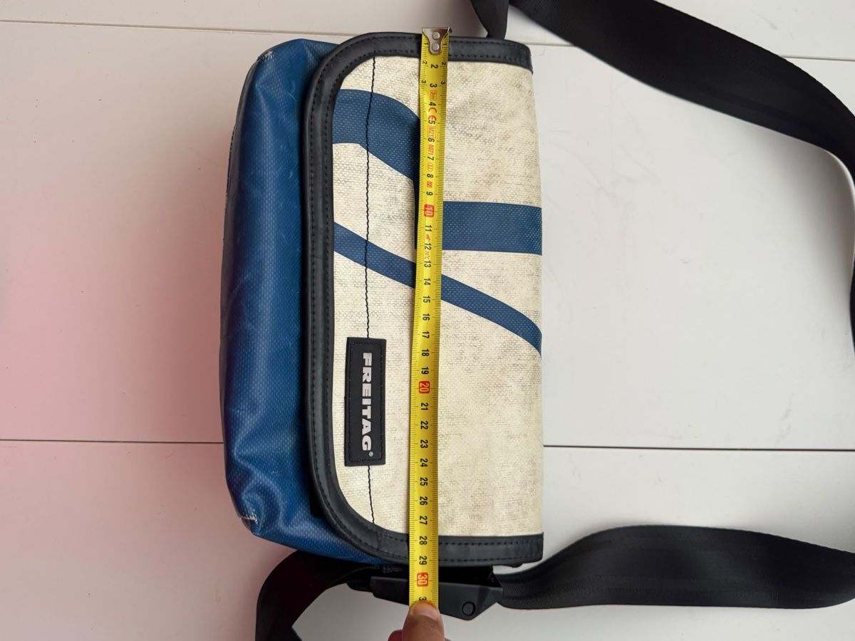 Freitag Taschen: Freitag sacoche bleu beige  – Gebraucht aus Brügg BE von haj_9zhk 1