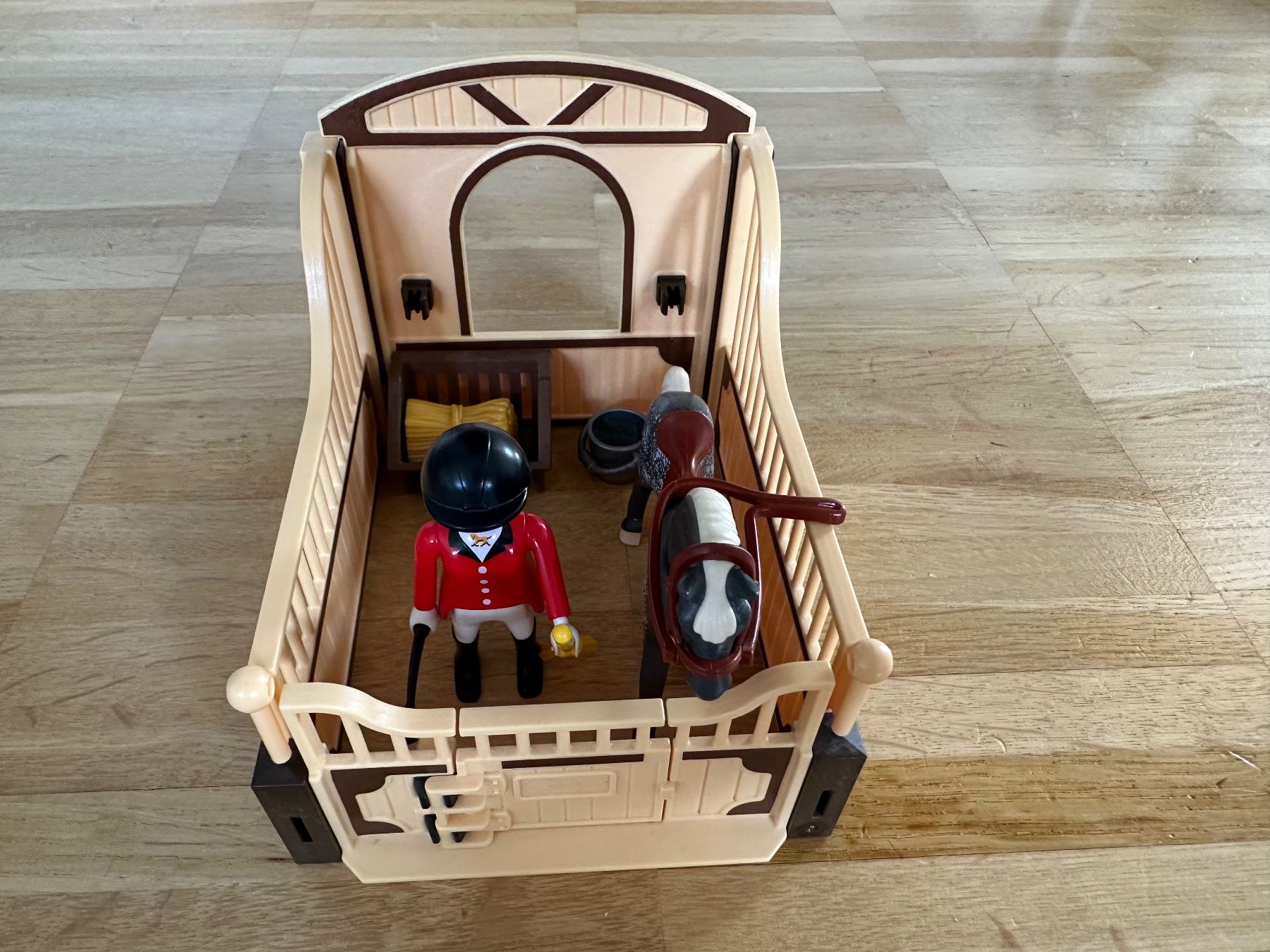 Playmobil Giocattoli: Playmobil Trakehner mit Pferdebox – Usato da Arch venduto da tam_ctz2 3