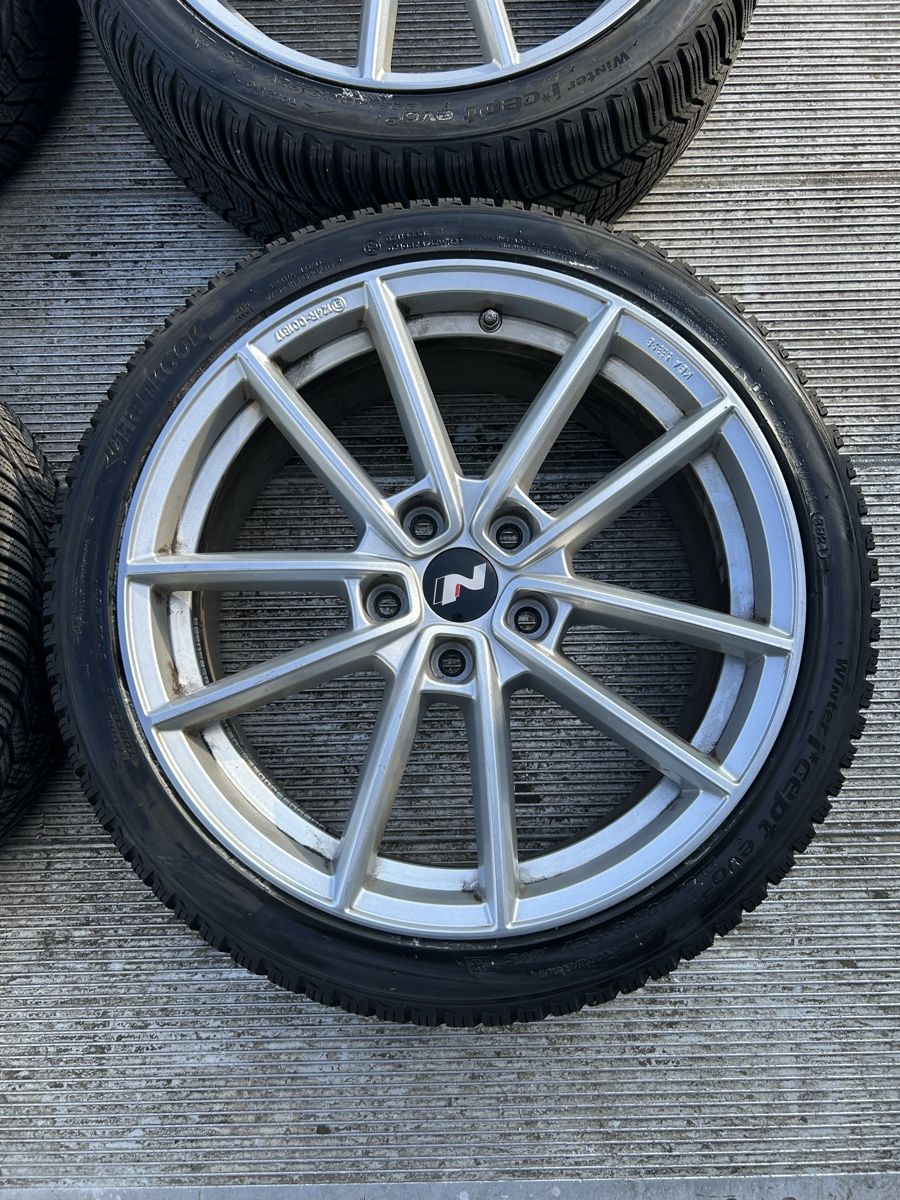 Pneumatici & Ruote complete: Winterräder Hyundai i30n – Usato da Oftringen venduto da A.Josef 1