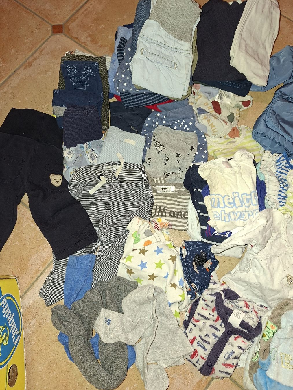 Lotti & Set di vestiti: Babykleider Gr. 68 – Usato da Lanterswil venduto da GuggiAust 2