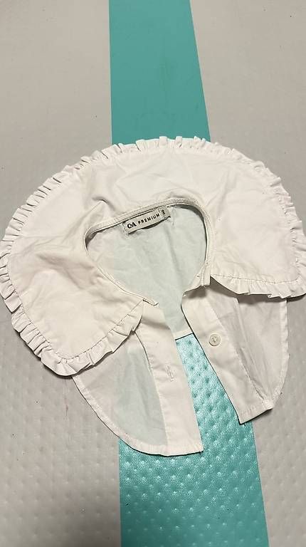 Camicette: C&A Premium  Blusenkragen / Einsatz One Size – Usato da Bolligen venduto da jul_gc8q