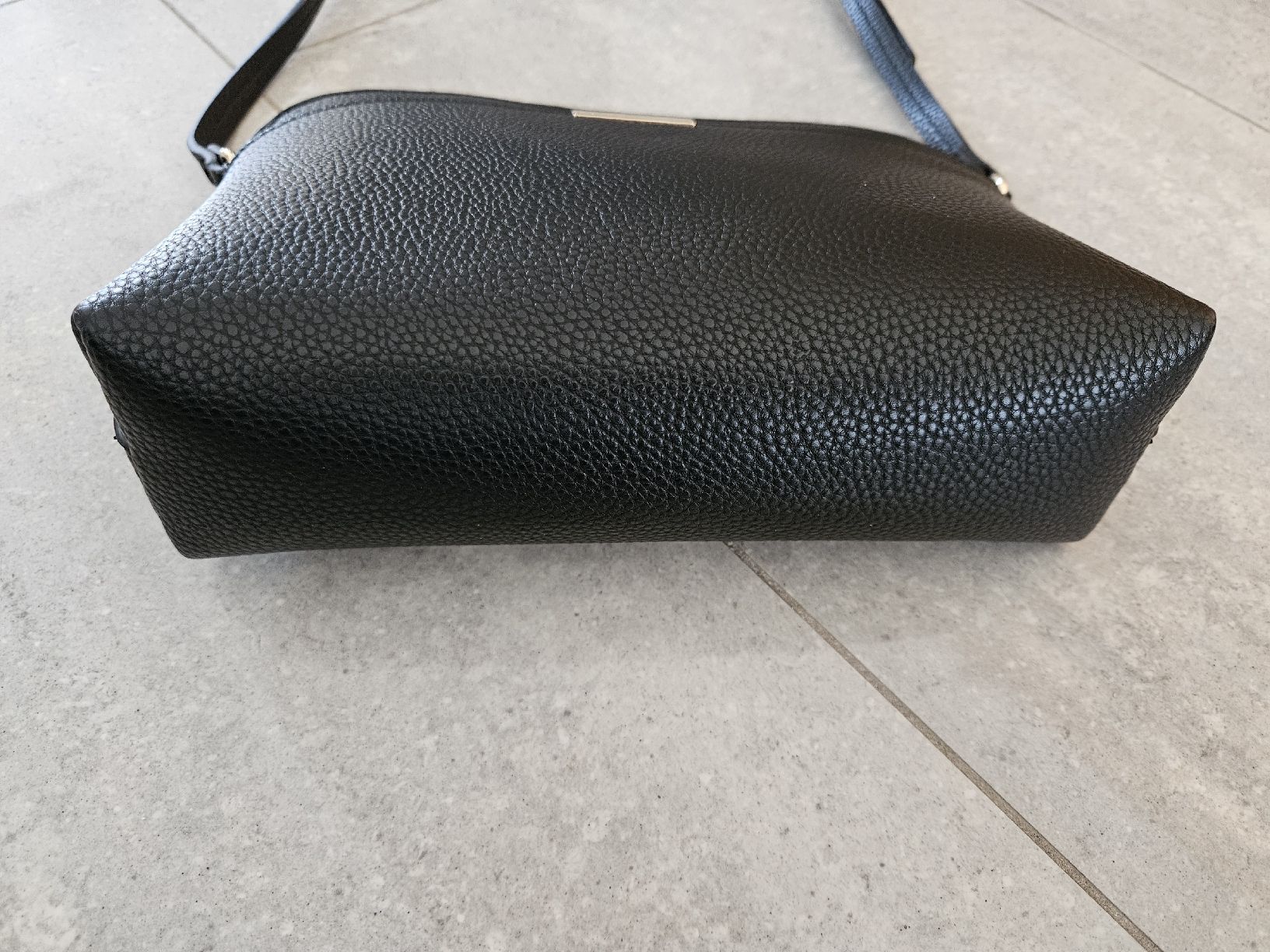 Borse da donna: schöne Tasche, Umhängetasche – Nuovo (secondo la descrizione) da Wiesendangen venduto da Sinhuk 2