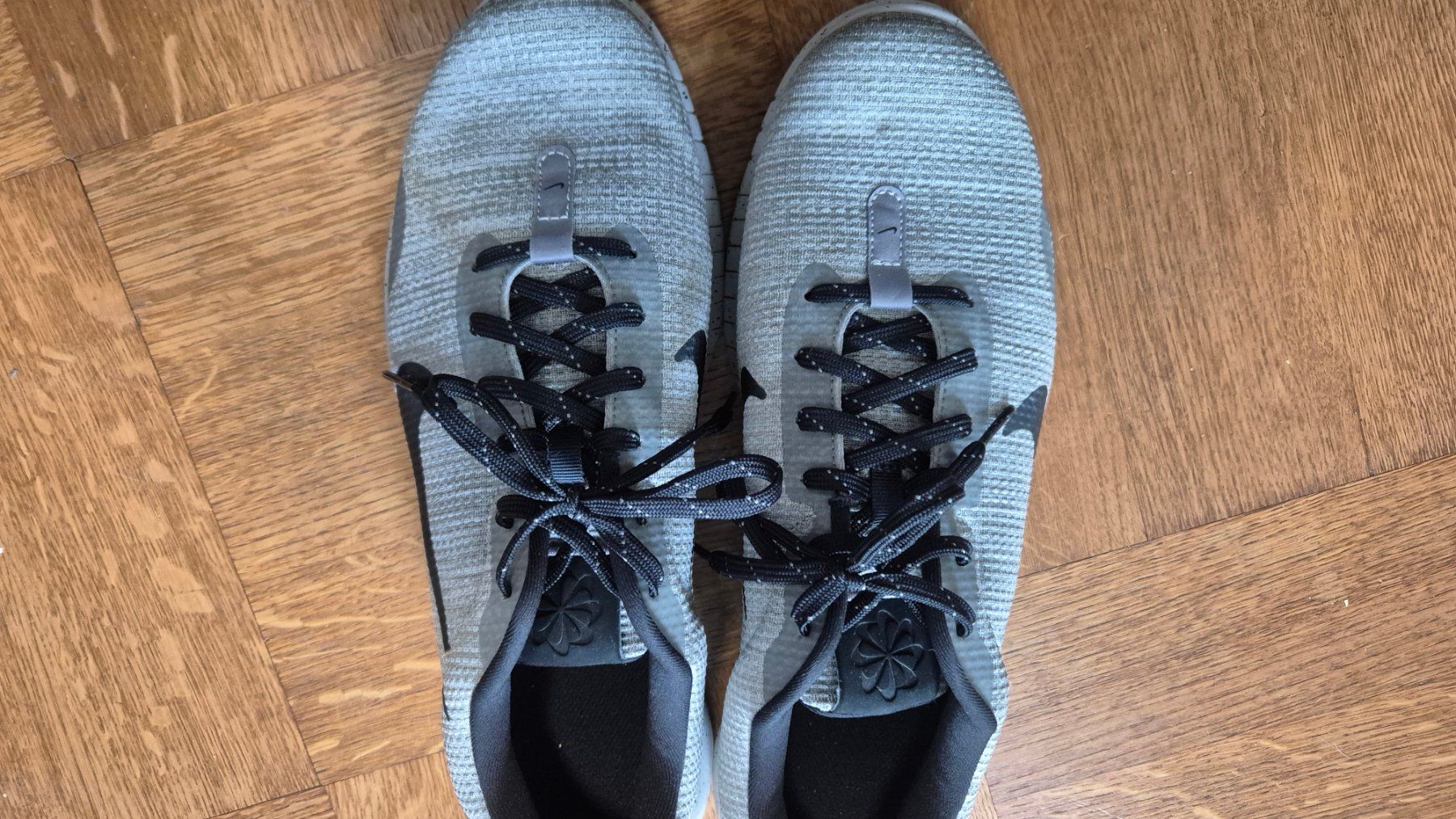 Nike Scarpe da uomo: Nike Flex Experience Run 12, Grösse 45 – Usato da Gränichen venduto da Specops 1
