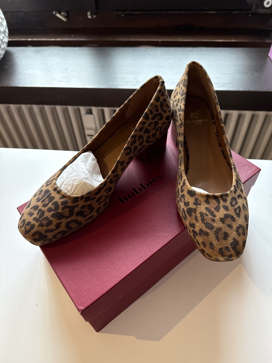 Bobbies Damenschuhe: Bobbies Leopard Print Block Heel Shoe, Size 40 – Neu (gemäss Beschreibung) aus Küsnacht ZH von Weenag