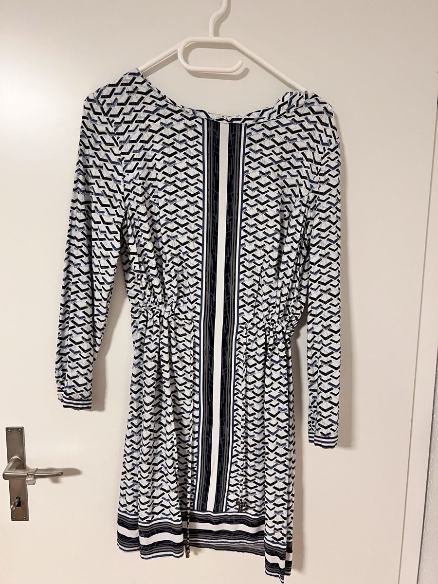 Robes: Sommerkleid Grösse 40  – D'occasion à Giebenach par Janosch79