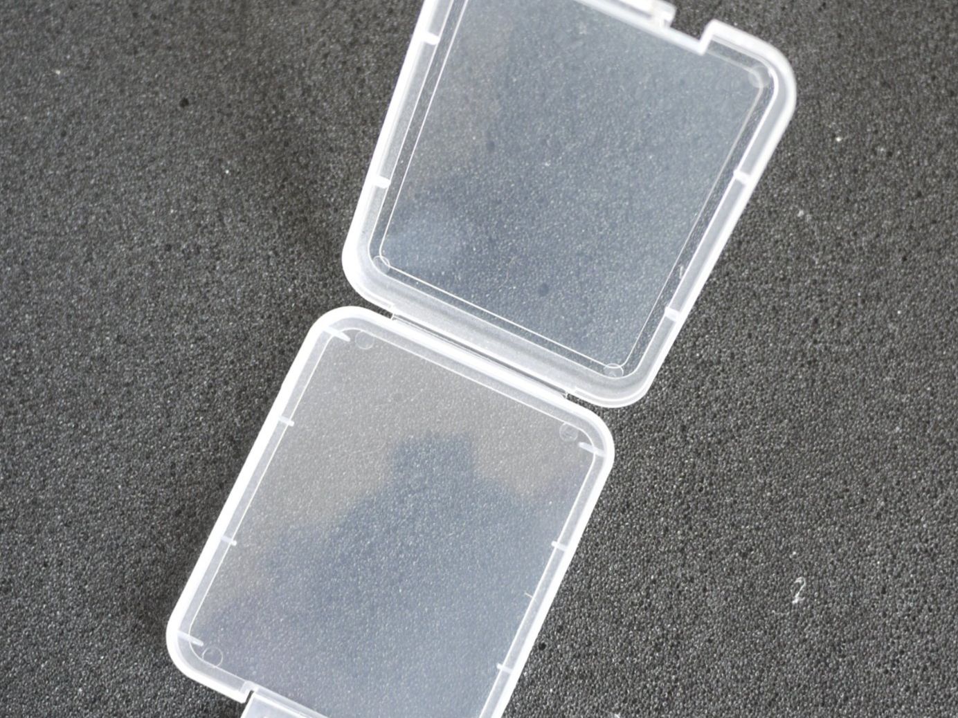 Schede di memoria: Compact Flash Aufbewahrung / boite stockage / Storage Box. – Nuovo e nell'imballaggio originale da Egg b. Zürich venduto da JCB