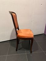 antiker Stuhl mit bequemem Polster zum Toppreis