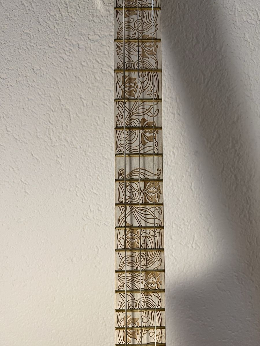 Strumenti musicali: Cigar box guitar – Usato da Corcelles NE venduto da Yabo 2