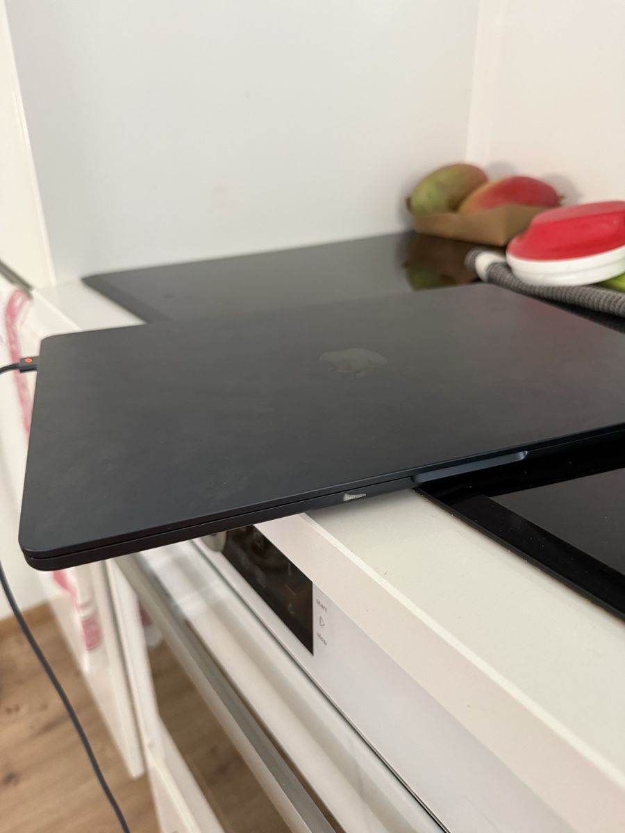 Apple Notebook: MacBook Air 15" M3 2024 - Top Zustand – Usato da Oberentfelden venduto da trikodinho 3